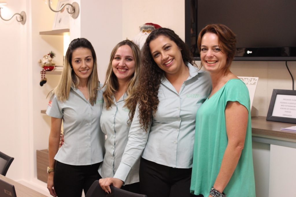 telma-amorim-pereira-luciana-luiza-foleis-da-silva-elisiane-aquino-e-e